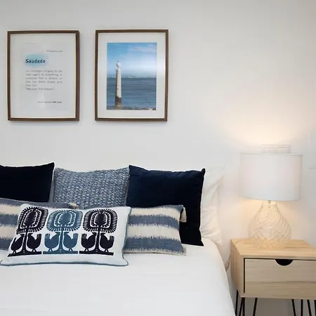 Apartment Airport - Std 1 - Ar Condicionado - Cave 25m2 269,10ft2 - Full Equipped - Ring Bell D *