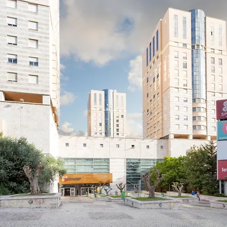 Airport - Std 1 - Ar Condicionado - Cave 25m2 269,10ft2 - Full Equipped - Ring Bell D