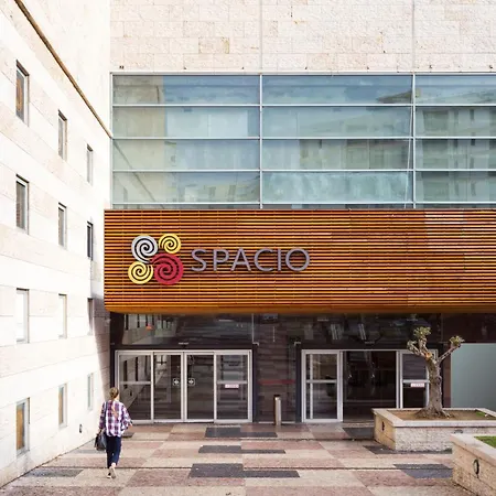 Apartment Airport - Std 1 - Ar Condicionado - Cave 25m2 269,10ft2 - Full Equipped - Ring Bell D *