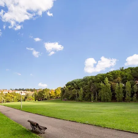 Airport - Std 1 - Ar Condicionado - Cave 25m2 269,10ft2 - Full Equipped - Ring Bell D Apartment